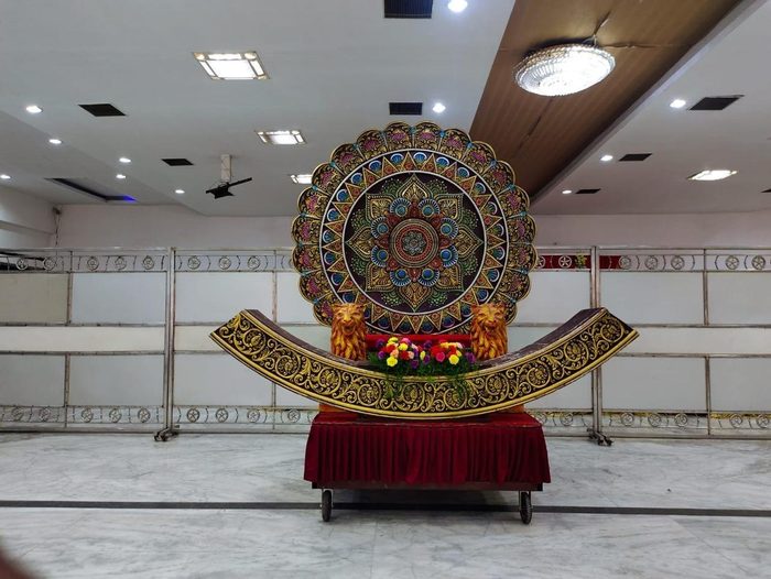 Mandala backdrop with seat, photo 1