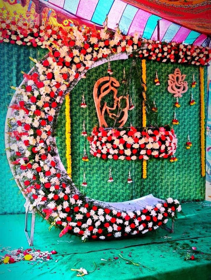 Moon ring backdrop, photo 1
