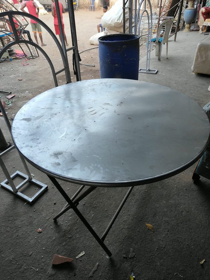 Round folding tables, photo 1