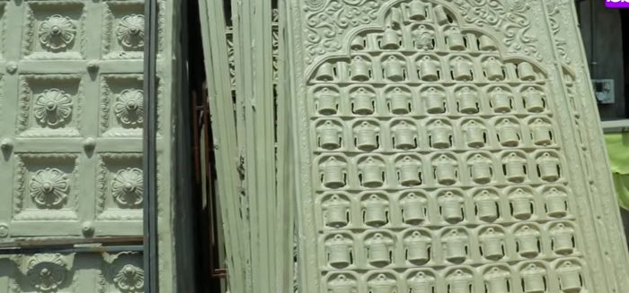 Jali panels and mandala discs, photo 2