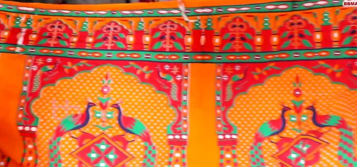 Sidewalls, photo 3