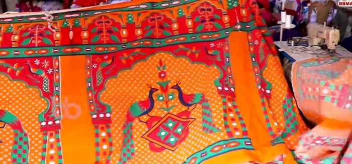 Sidewalls, photo 2