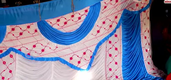 Stage backdrop drapes, photo 1